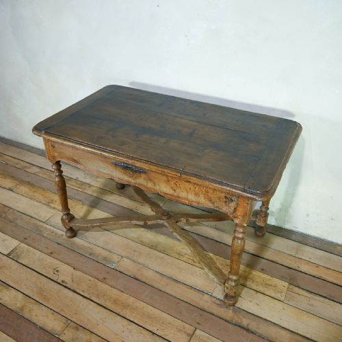 A FRENCH 19TH CENTURY CHESTNUT SINGLE DRAWER SIDE TABLE - ADDITIONAL PHOTO 3