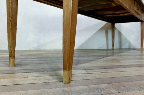 A LARGE 19TH CENTURY FRENCH FARMHOUSE TABLE - ADDITIONAL PHOTO 2