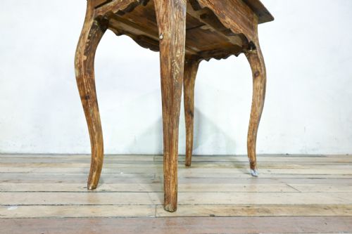 AN 18TH CENTURY SWEDISH ROCOCO SIDE TABLE - ADDITIONAL PHOTO 3