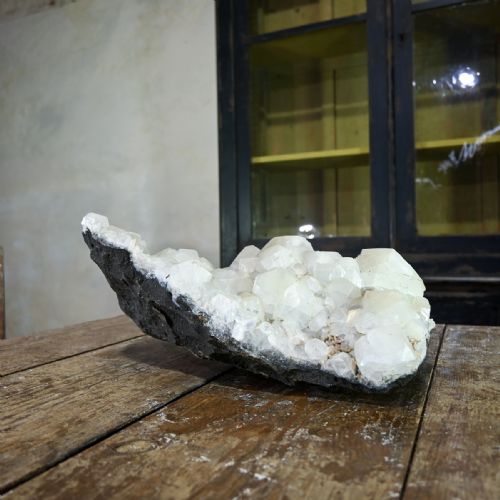 A LARGE CRYSTALLINE CLUSTER GEOLOGICAL SPECIMEN CALCITE AND QUARTZ CRYSTALLISE - ADDITIONAL PHOTO 6