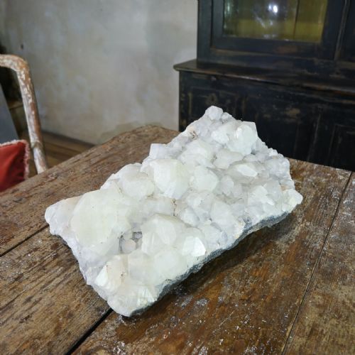 A LARGE CRYSTALLINE CLUSTER GEOLOGICAL SPECIMEN CALCITE AND QUARTZ CRYSTALLISE