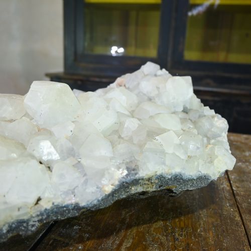 A LARGE CRYSTALLINE CLUSTER GEOLOGICAL SPECIMEN CALCITE AND QUARTZ CRYSTALLISE - ADDITIONAL PHOTO 10