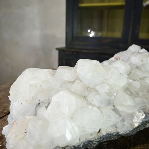 A LARGE CRYSTALLINE CLUSTER GEOLOGICAL SPECIMEN CALCITE AND QUARTZ CRYSTALLISE - ADDITIONAL PHOTO 11