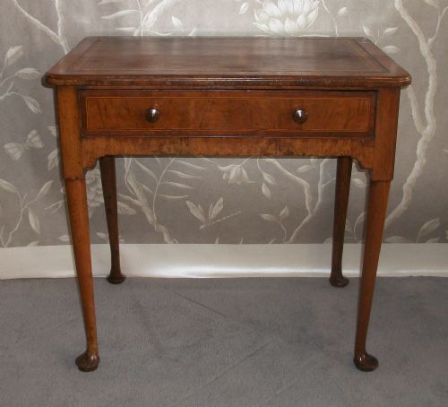 georgian mahogany small writing side table desk leather top with cross banding and pad feet - CATEGORY: ANTIQUE TABLES - DATED 18TH CENTURY