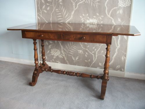 ITALIAN WALNUT DROP LEAF SOFA TABLE WRITING DESK - ADDITIONAL PHOTO 3