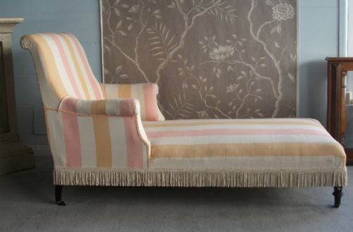 Late Victorian Day Bed /Chaise Lounge Chair Settee