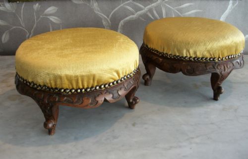 A PAIR OF SMALL ROUND VICTORIAN FOOTSTOOLS - ADDITIONAL PHOTO 2