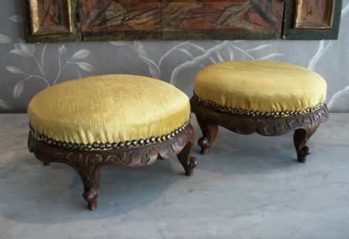 A PAIR OF SMALL ROUND VICTORIAN FOOTSTOOLS - ADDITIONAL PHOTO 7