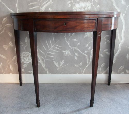 GEORGIAN MAHOGANY FOLDING DEMILUNE TEA TABLE - ADDITIONAL PHOTO 3