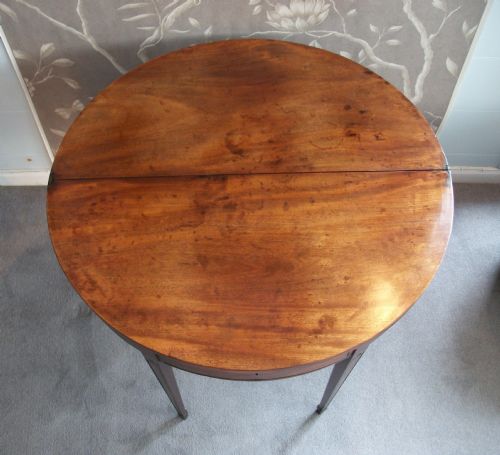 GEORGIAN MAHOGANY FOLDING DEMILUNE TEA TABLE - ADDITIONAL PHOTO 4