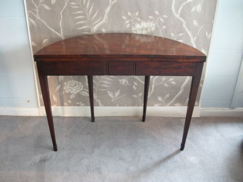 GEORGIAN MAHOGANY FOLDING DEMILUNE TEA TABLE - ADDITIONAL PHOTO 6