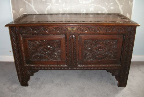17TH CENTURY OAK COFFER OR CHEST - ADDITIONAL PHOTO 1