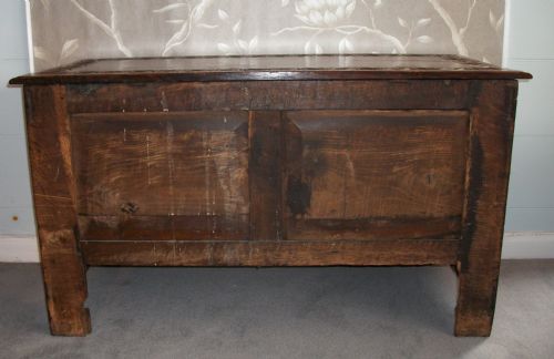17TH CENTURY OAK COFFER OR CHEST - ADDITIONAL PHOTO 8