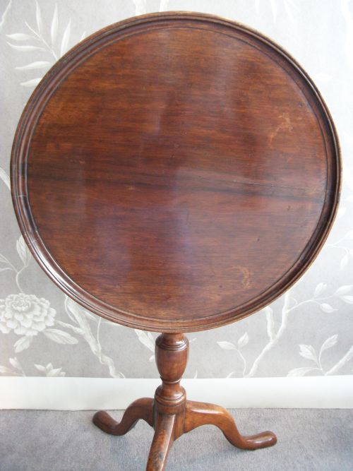 SMALL 19TH CENTURY MAHOGANY OCCASIONAL TABLE - ADDITIONAL PHOTO 5