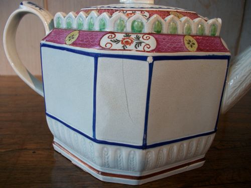 RARE OCTAGONAL PEARLWARE TEAPOT - ADDITIONAL PHOTO 4