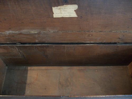 ENGLISH 17TH CENTURY SWORD OR RAPIER CHEST - ADDITIONAL PHOTO 6