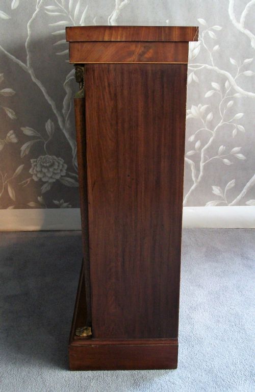 PAIR OF REGENCY MAHOGANY DWARF OPEN BOOKCASES - ADDITIONAL PHOTO 5
