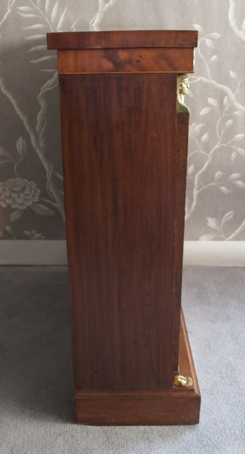 PAIR OF REGENCY MAHOGANY DWARF OPEN BOOKCASES - ADDITIONAL PHOTO 6