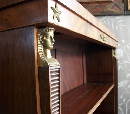 PAIR OF REGENCY MAHOGANY DWARF OPEN BOOKCASES - ADDITIONAL PHOTO 7