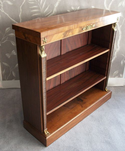 PAIR OF REGENCY MAHOGANY DWARF OPEN BOOKCASES - ADDITIONAL PHOTO 9