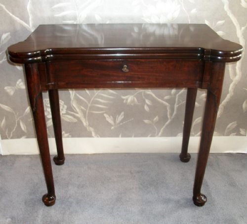 GEORGE II WALNUT CARD GAMES TABLE - ADDITIONAL PHOTO 1