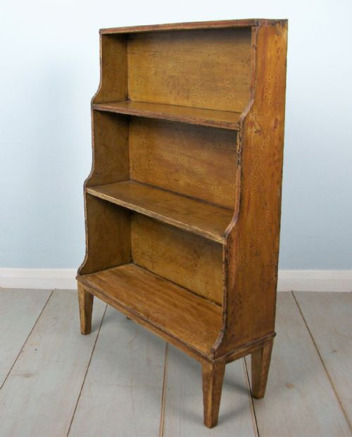 regency dwarf painted shelves - CATEGORY: ANTIQUE FURNITURE - DATED 19TH CENTURY