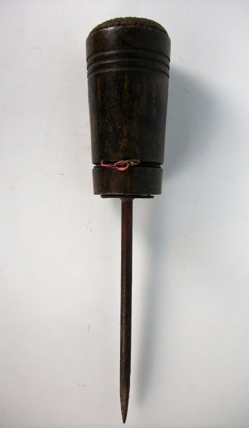 rare antique falconry perch - CATEGORY: ANTIQUE MISCELLANEOUS - DATED 19TH CENTURY