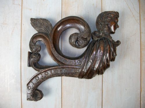 A PAIR OF ARCHITECTURAL CARVINGS OF EXCEPTIONAL QUALITY - ADDITIONAL PHOTO 7