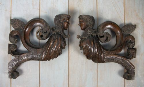 A PAIR OF ARCHITECTURAL CARVINGS OF EXCEPTIONAL QUALITY - ADDITIONAL PHOTO 8