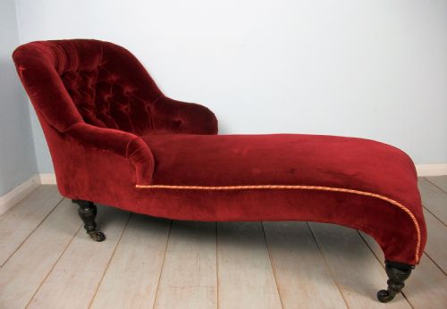 19th century english chaise longue - CATEGORY: ANTIQUE SOFAS - DATED 19TH CENTURY