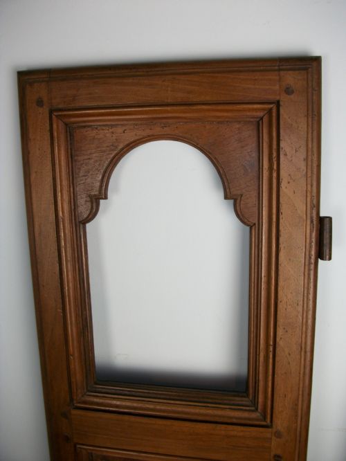 PAIR OF 18TH CENTURY ITALIAN PANELLED DOORS - ADDITIONAL PHOTO 4
