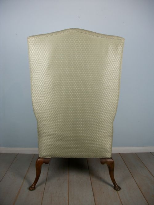 A FINE QUALITY EDWARDIAN WING BACK ARMCHAIR OF GEORGIAN DESIGN - ADDITIONAL PHOTO 2