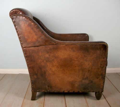 A LEATHER 1930'S DECO CLUB CHAIR - ADDITIONAL PHOTO 7