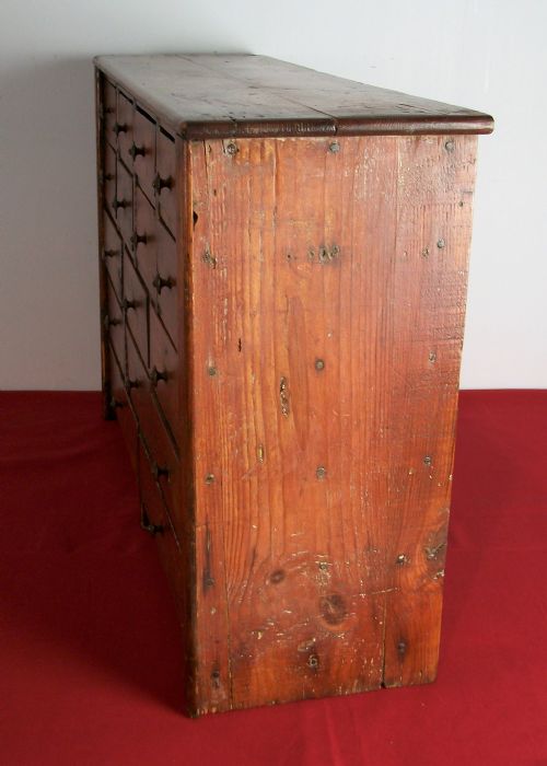 A COLLECTOR'S CABINET OF 16 DRAWERS DATED 1910 - ADDITIONAL PHOTO 7