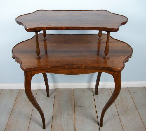 A FINE QUALITY SERPENTINE TWO TIER OCCASIONAL ETAGERE CENTRE TABLE - ADDITIONAL PHOTO 5