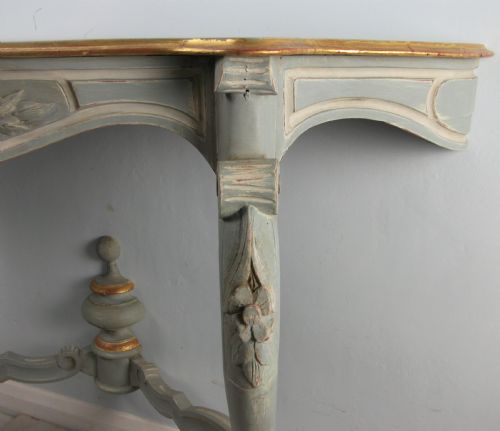 PAIR OF PAINTED AND GILDED ITALIAN CONSOLE TABLES - ADDITIONAL PHOTO 7