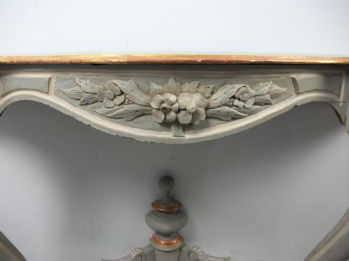 PAIR OF PAINTED AND GILDED ITALIAN CONSOLE TABLES - ADDITIONAL PHOTO 9