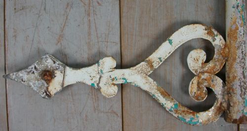 PAIR OF VERY DECORATIVE WEATHER VANES - ADDITIONAL PHOTO 8
