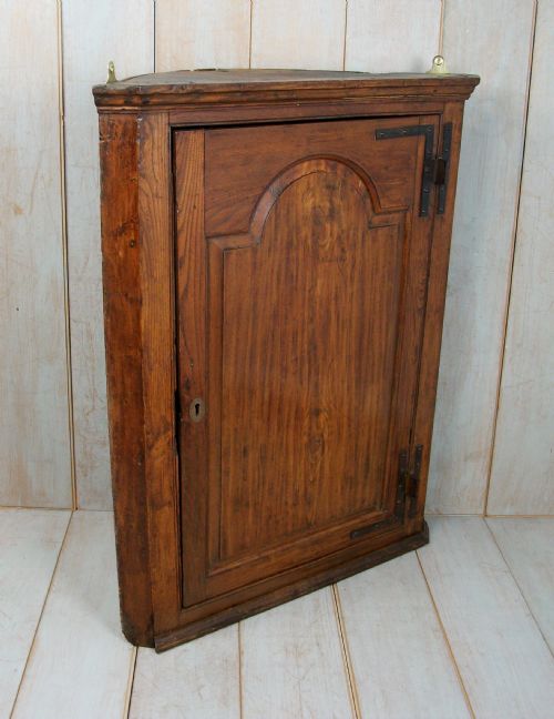 18TH C GEORGIAN OAK BARREL BACK CORNER CUPBOARD - ADDITIONAL PHOTO 2