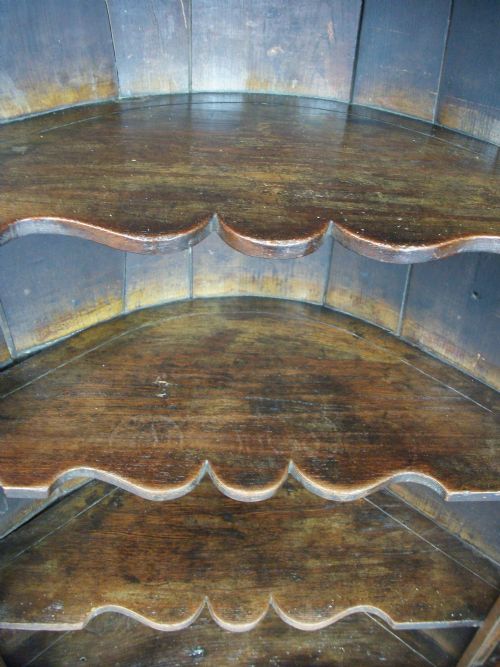 18TH C GEORGIAN OAK BARREL BACK CORNER CUPBOARD - ADDITIONAL PHOTO 5