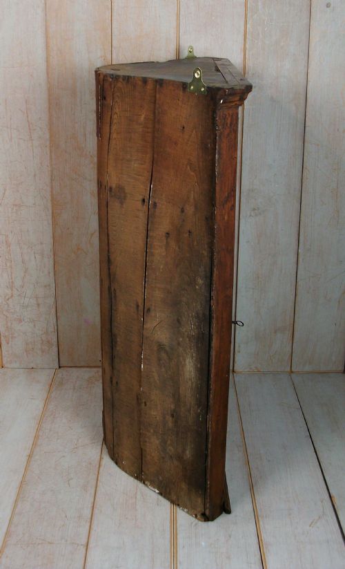 18TH C GEORGIAN OAK BARREL BACK CORNER CUPBOARD - ADDITIONAL PHOTO 8