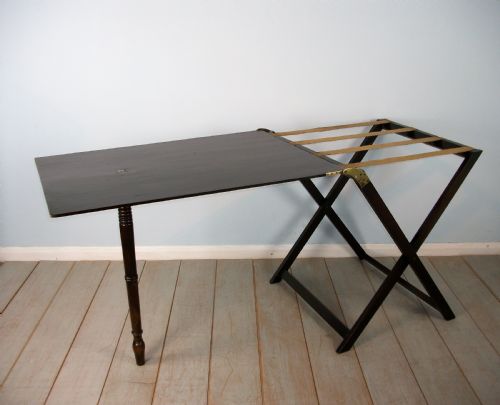A LATE GEORGIAN MAHOGANY FOLDING CAMPAIGN TABLE - ADDITIONAL PHOTO 1
