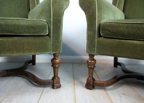 A PAIR OF WILLIAM AND MARY WING ARMCHAIRS - ADDITIONAL PHOTO 4