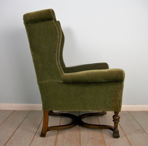 A PAIR OF WILLIAM AND MARY WING ARMCHAIRS - ADDITIONAL PHOTO 7