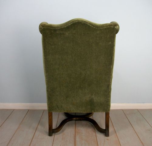 A PAIR OF WILLIAM AND MARY WING ARMCHAIRS - ADDITIONAL PHOTO 10