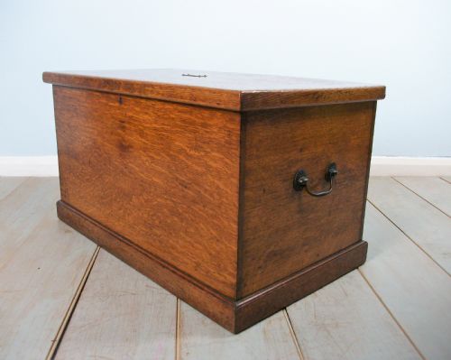 ANTIQUE OAK TRAVELLING TRUNK CHEST BOX - ADDITIONAL PHOTO 5
