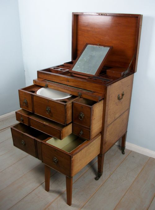 A GEORGIAN MAHOGANY CAMPAIGN MILITARY GENTLEMAN'S CHEST CHEST OF DRAWERS - ADDITIONAL PHOTO 9