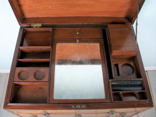A GEORGIAN MAHOGANY CAMPAIGN MILITARY GENTLEMAN'S CHEST CHEST OF DRAWERS - ADDITIONAL PHOTO 12