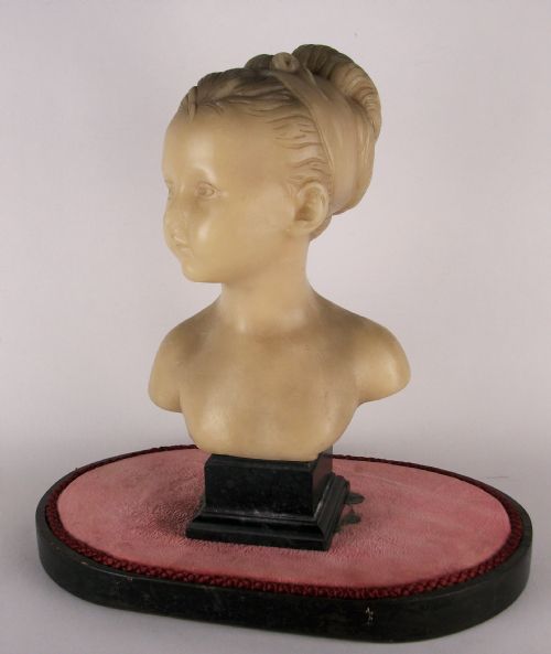 WAX SCULPTURE OF LOUISE BRONGNIART UNDER A GLASS DOME - ADDITIONAL PHOTO 5