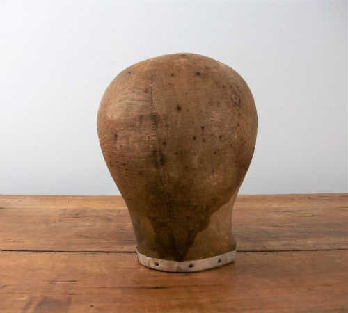 VICTORIAN LADY'S WIG AND STAND - ADDITIONAL PHOTO 8